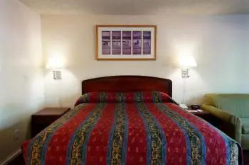 Ambassador Inn Fresno 7