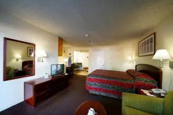 Ambassador Inn Fresno 8